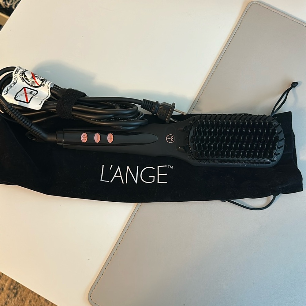 L’ange Le Vite Straightening Brush